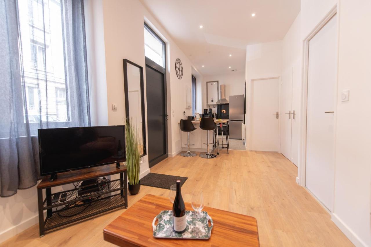 Kasa Loft Centre 2 - Wifi Et Tv - Confortable Et Stationnement Gratuit A Proximite Saint-Etienne  Buitenkant foto